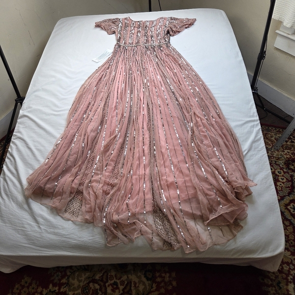 Mac Duggal Blush Pink Sequin V-Neck Gown Size 10 NEW w/ Defect - Picture 16 of 16